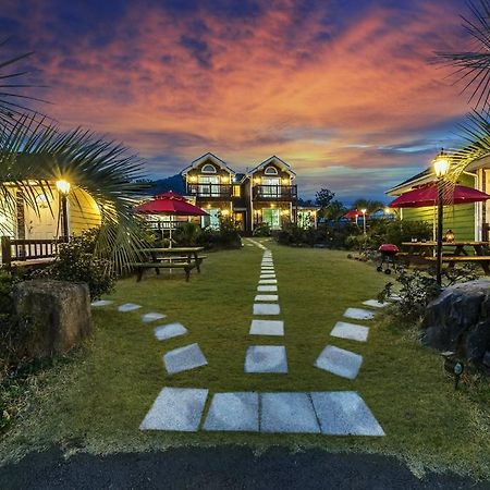 Jubilee Chalet Seogwipo Luaran gambar