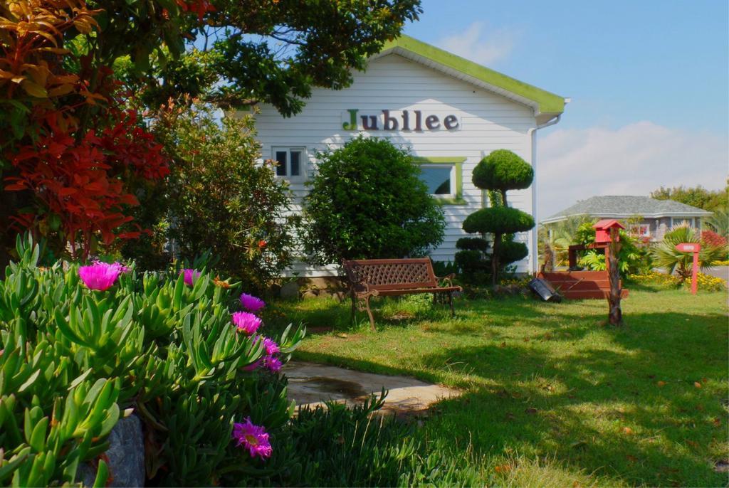 Jubilee Chalet Seogwipo Luaran gambar