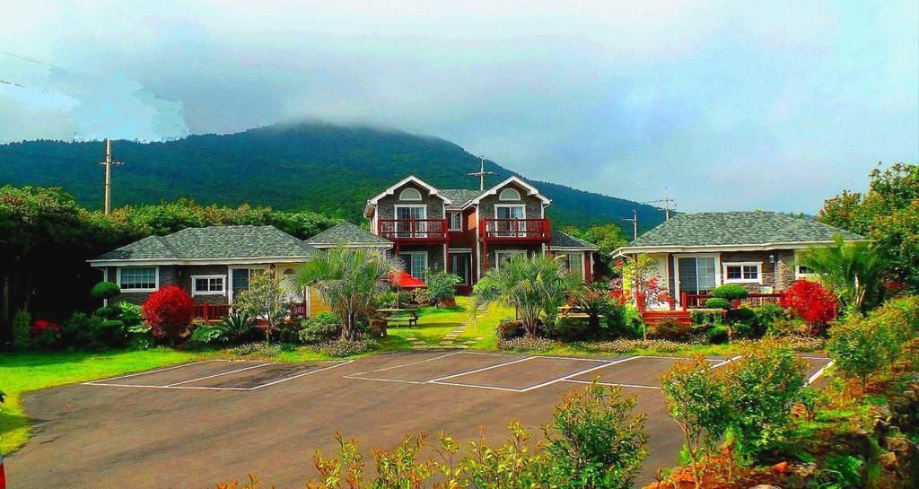 Jubilee Chalet Seogwipo Luaran gambar